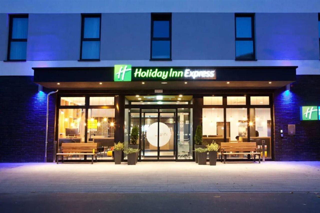 Holiday Inn Express Frankfurt Airport - Raunheim, An Ihg Hotel Exteriér fotografie